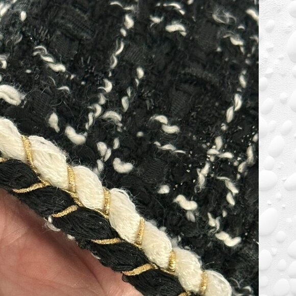 Chic Black/White Tweed Jacket with Gold-Threaded Piping – Size M - NWOT - Picture 5 of 8